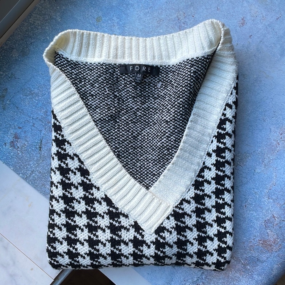 Fore Houndstooth Knit Vest - image 6